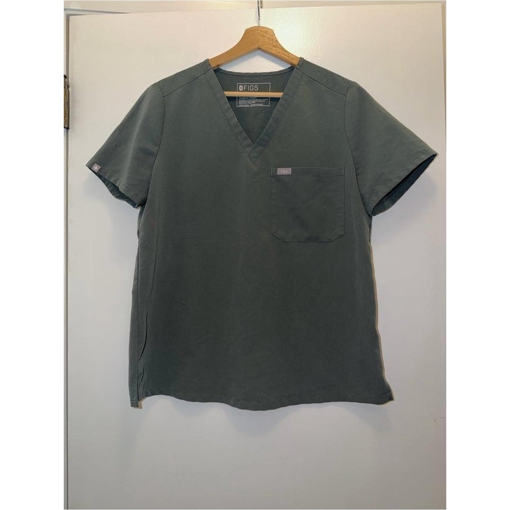 FIGS Scrub Top Women's Medium Gray With Olive Undertones One Pocket Catarina